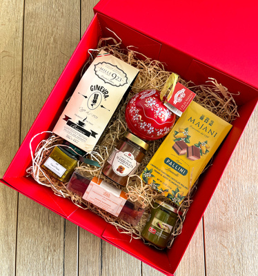 Zestaw prezentowy 7 delikatesów włoskich w pudełku kartonowym – selekcja premium